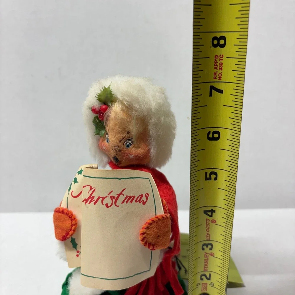 Annalee Dolls Christmas Caroler Girl 7in Green Red Vintage Felt Hand Painted USA